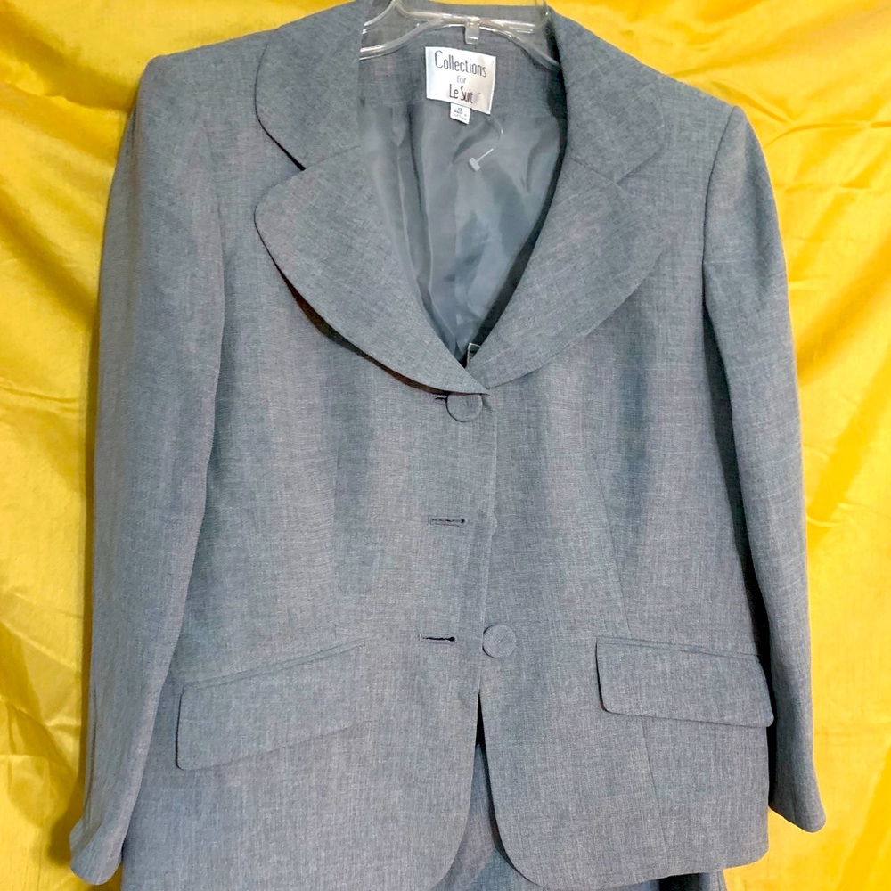 Le Suit heather grey blazer & A-line skirt set